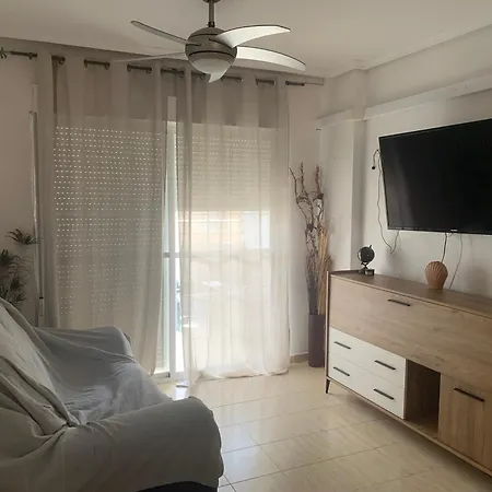 Апартаменти Beau Et Paisible T4 *