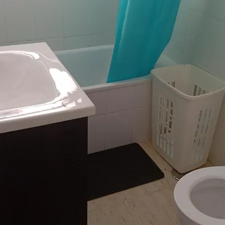 Beau Et Paisible T4 Апартаменти Торрев'єха