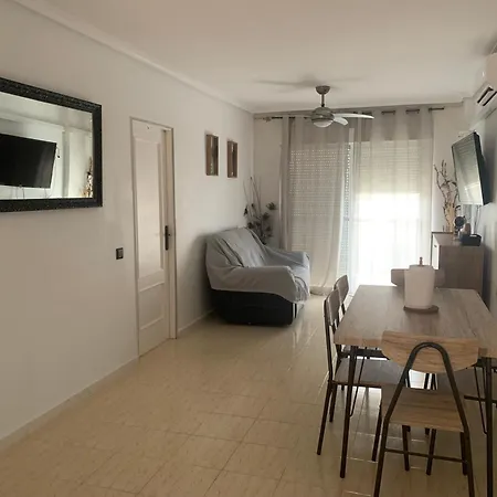 Beau Et Paisible T4 Appartement Torrevieja